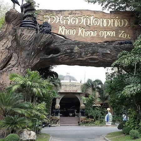 Sriracha Hotel And Spa Ban Huai Yai Phrom Εξωτερικό φωτογραφία