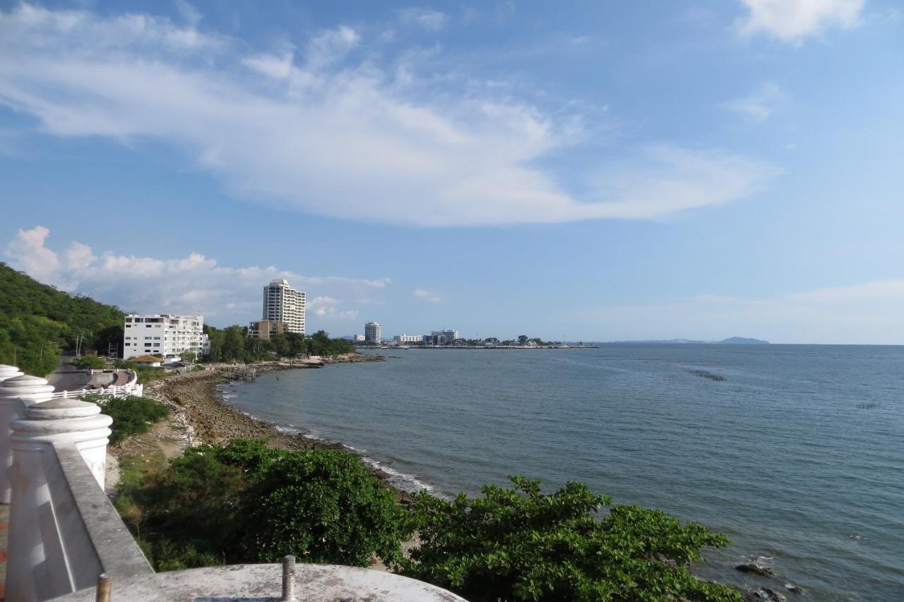 Sriracha Hotel And Spa Ban Huai Yai Phrom Εξωτερικό φωτογραφία
